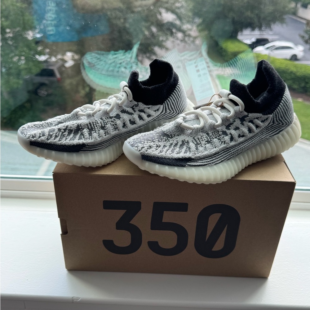 Yeezy 350 V2 Compact unisex fits sizes 6, 6.5 female and 5 male US sizes